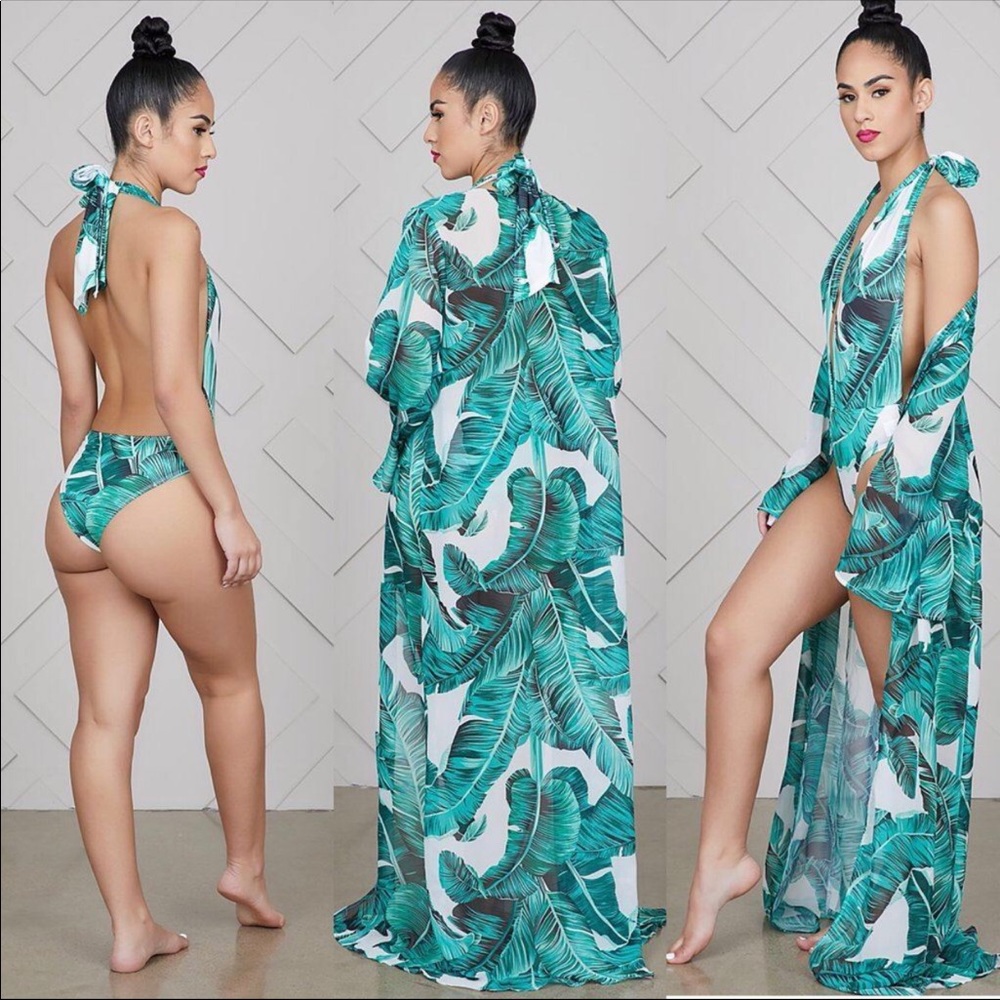 Swim lounge set